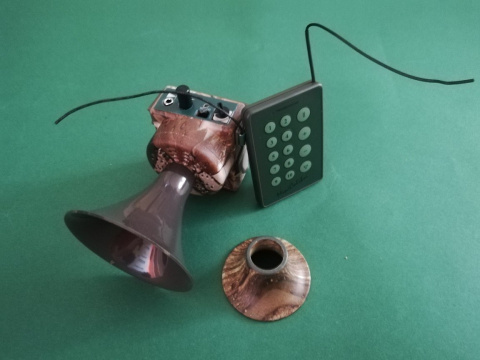 Wabik elektroniczny z pilotem R410 na Lisa chip 1 moro tuba Wabik elektroniczny z pilotem R410 na Lisa chip 1 moro tuba